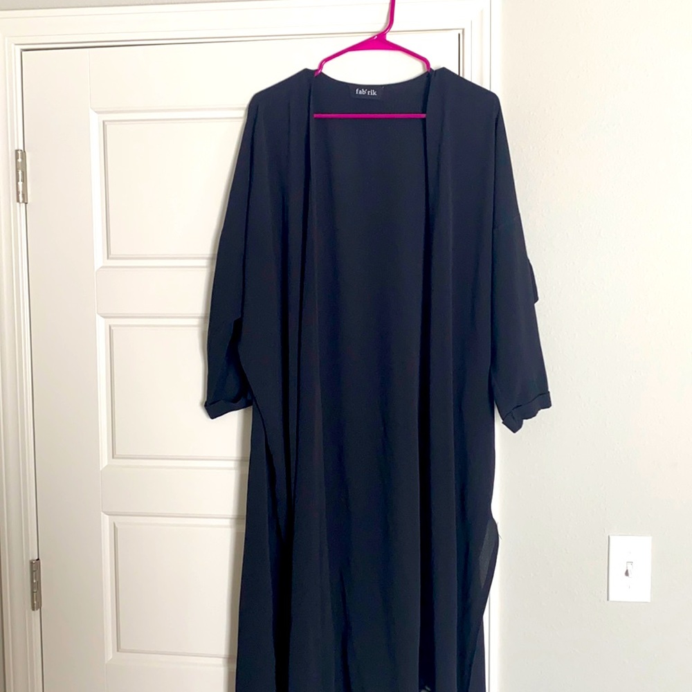 Black, crepe duster - Boutique